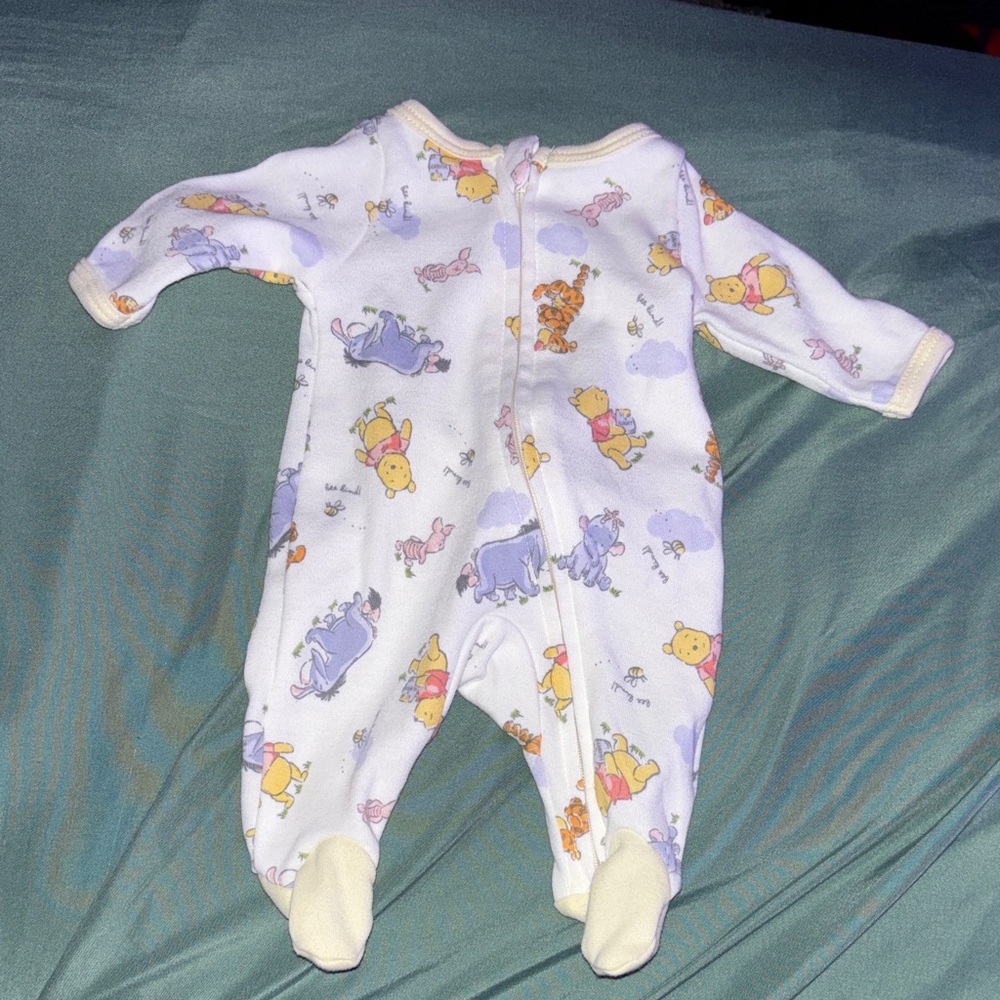 Disney Baby Preemie Onesie NWOT Never Worn Cute Winnie the Pooh